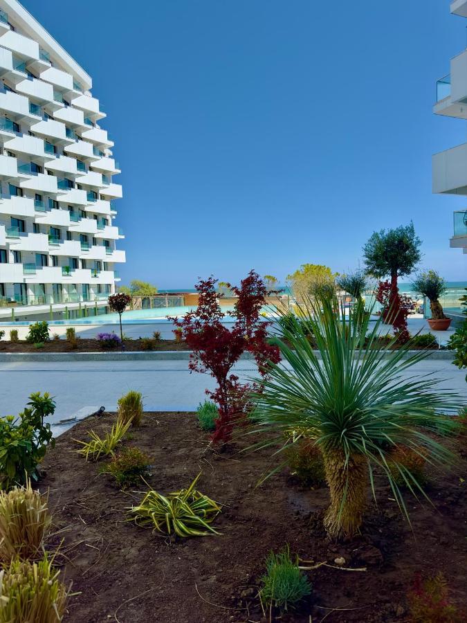 Aqua Vista Infinity Resort & Spa - Studio Lux - Piscina Infinity, Jacuzzi, Sauna, Gym - Privat Нэводари Экстерьер фото