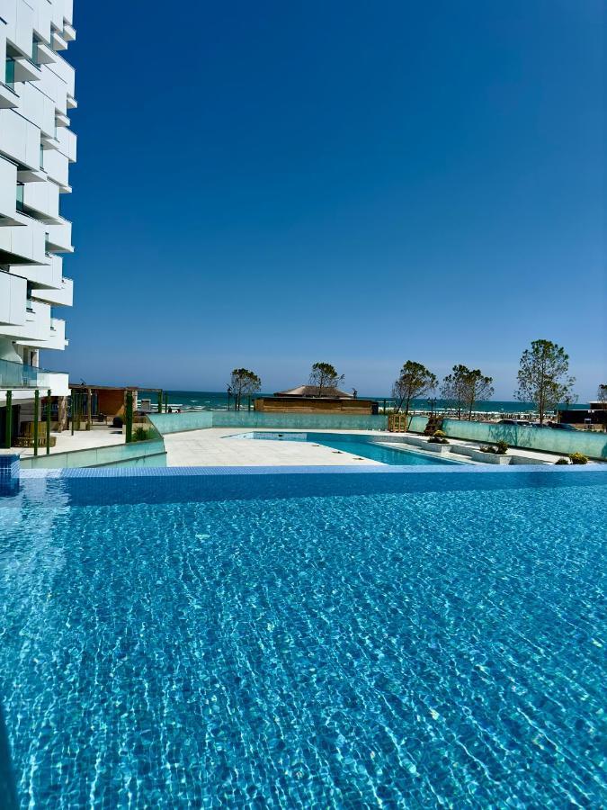 Aqua Vista Infinity Resort & Spa - Studio Lux - Piscina Infinity, Jacuzzi, Sauna, Gym - Privat Нэводари Экстерьер фото