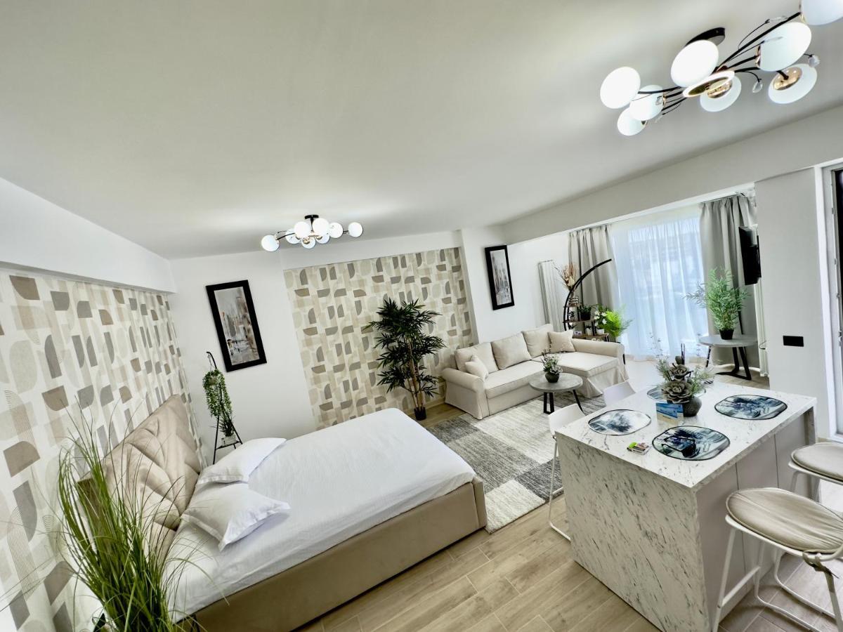 Aqua Vista Infinity Resort & Spa - Studio Lux - Piscina Infinity, Jacuzzi, Sauna, Gym - Privat Нэводари Экстерьер фото